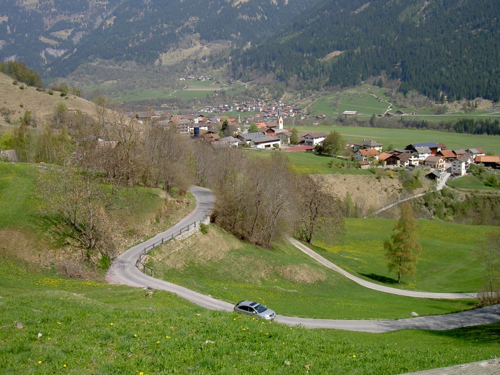 Ausblick auf Clugin im Hinterrheintal (21.04.2011)