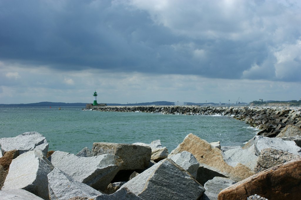Blick von Sassnitz ber das Meer Richtung Sden.
(18.06.2009)