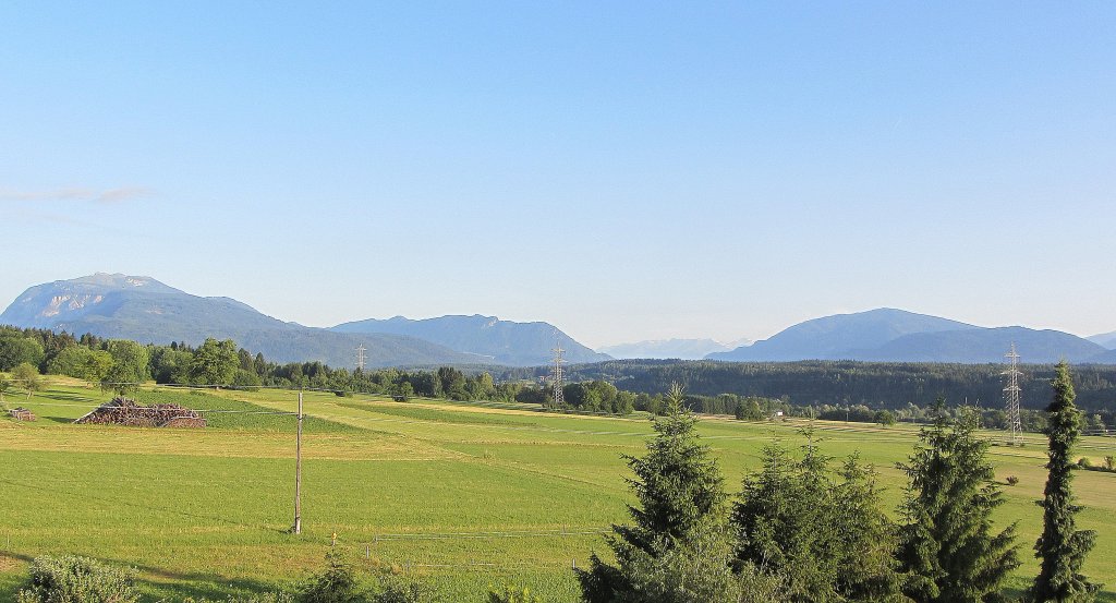 Blick ber die Landschaft bei Faak am See in Krnten.(1.7.2013)