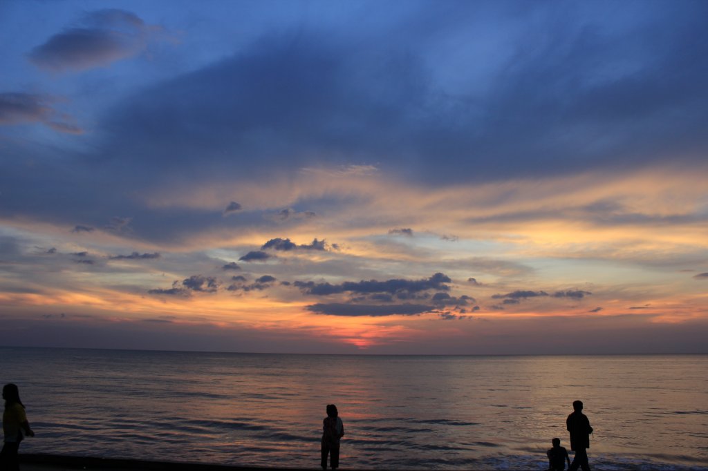 Der letzte Sonnenuntergang f�r das Jahr 2011 (Khao Lak) 