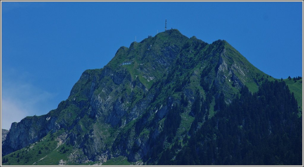Der Rochers-de-Naye (2042m..M)ist der Hausberg von Montreux.
(04.07.2011)