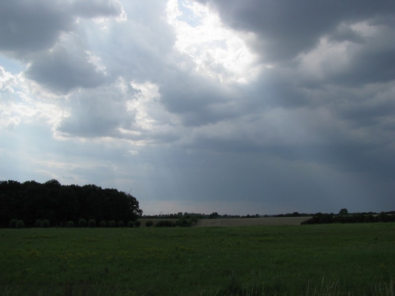 NWM; herrliche Wolkenformation, gesehen an derStrae von Ggelow nach Barnekow, 09.08.2009