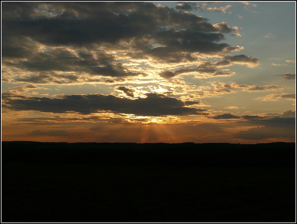 Sonnenuntergang aufgenommen bei Marnach (L) am 28.08.2010.