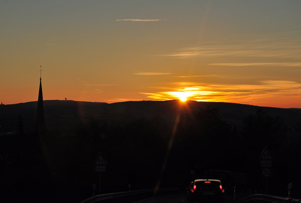 Sonnenuntergang ber der Eifel - 31.10.2012