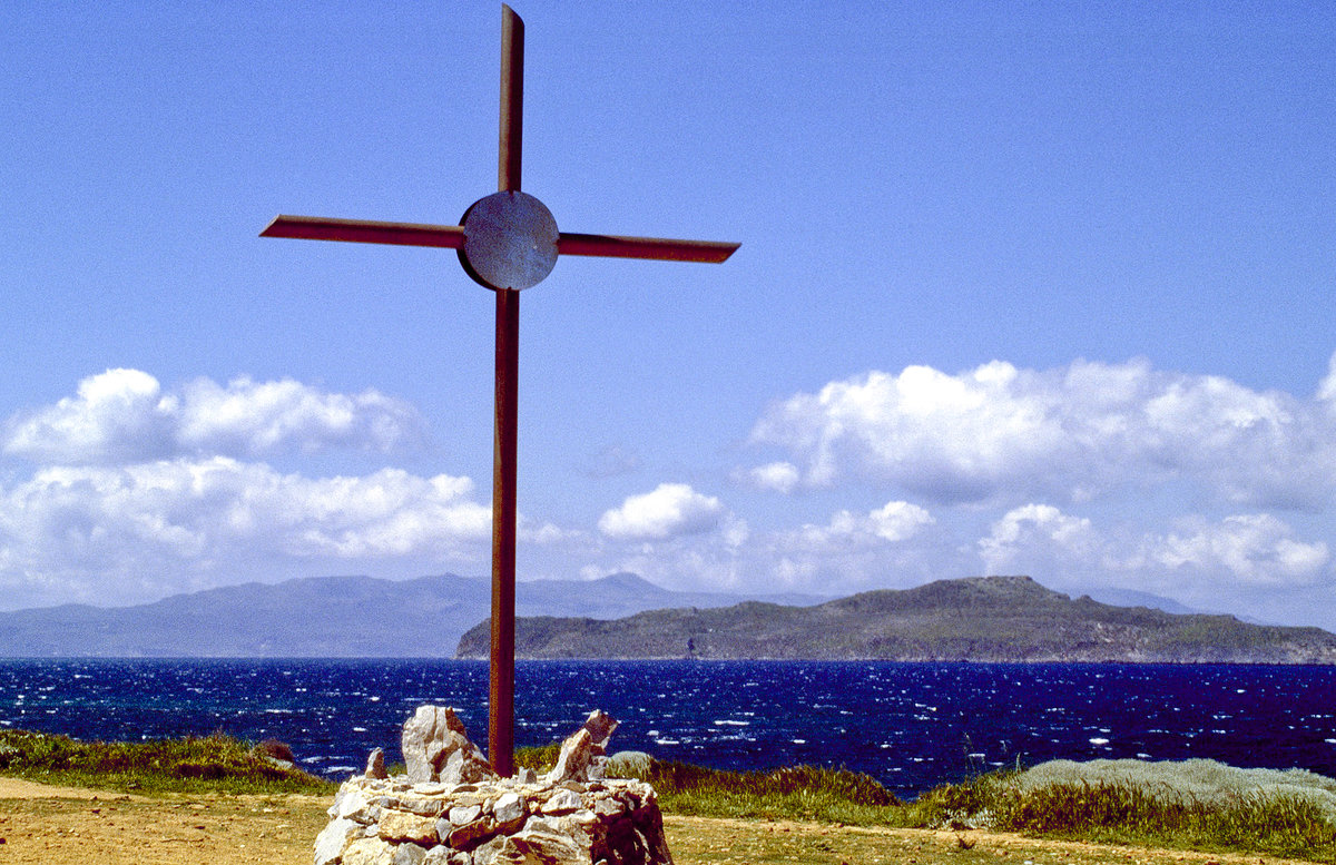 Auf der Halbinsel vor Agil Apostoli auf Kreta. Bild vom Dia. Aufnahme: April 1999.