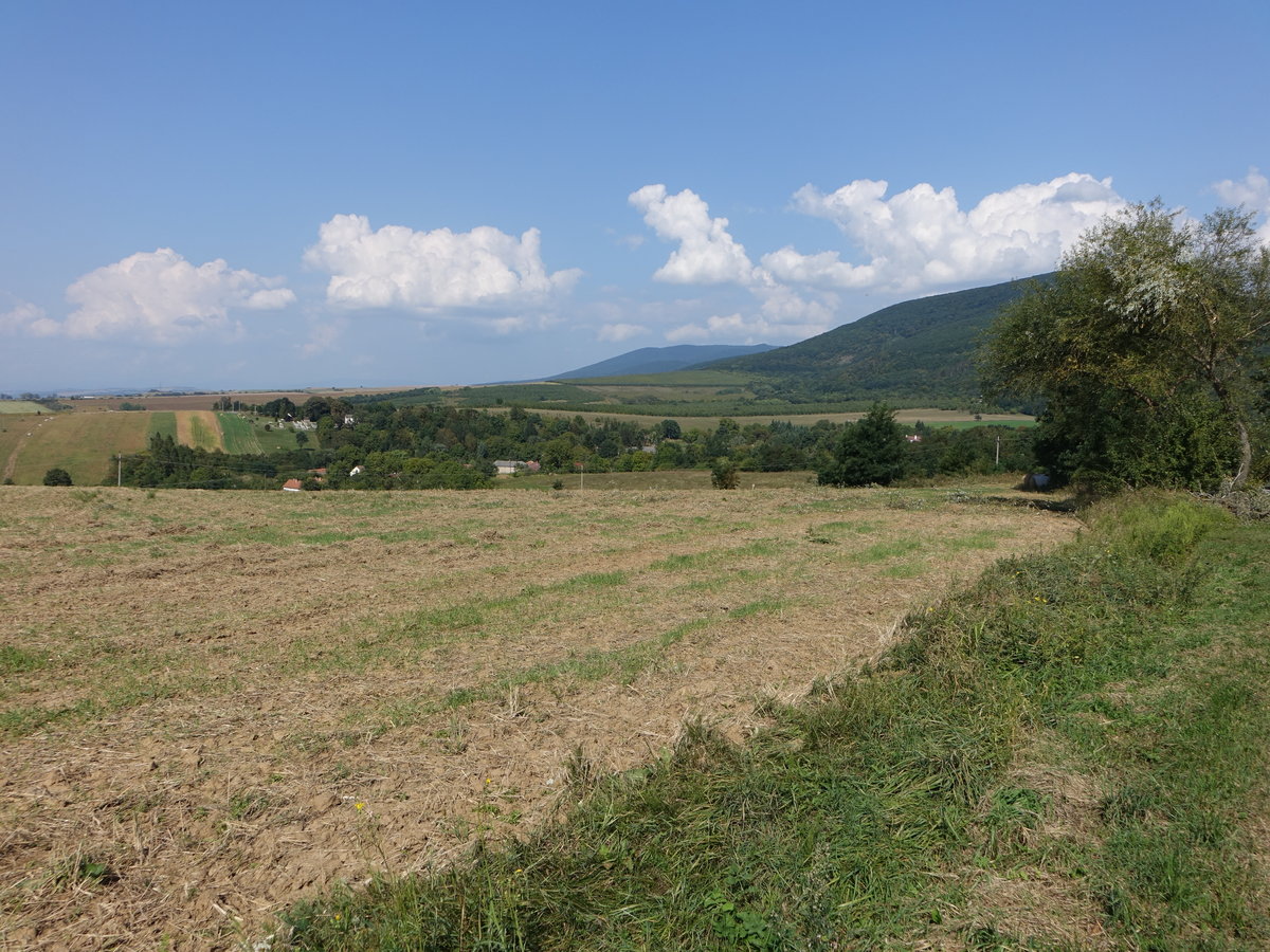 Aussicht auf das Zembengebirge bei Abaujvar, Nordungarn (06.09.2018)