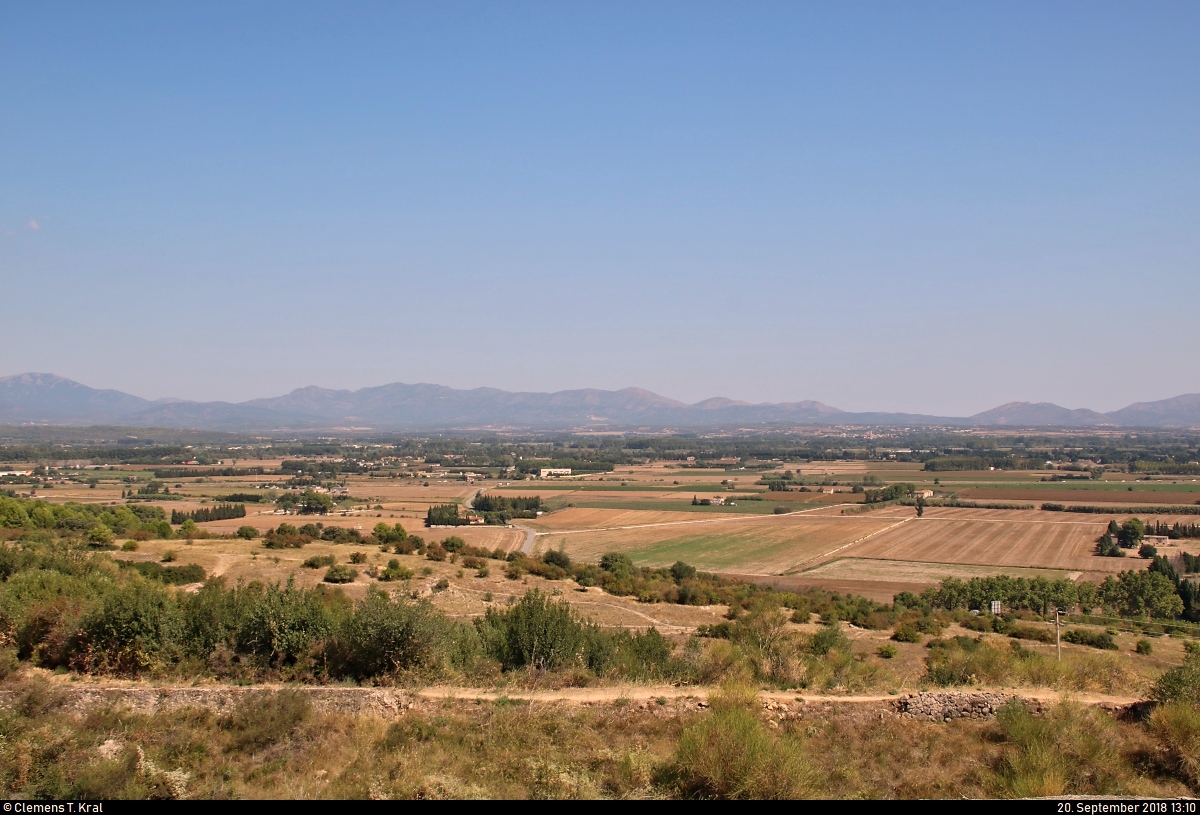 Blick vom Castell de Sant Ferran in Figueres (E) auf die umgebende Landschaft.
[20.9.2018 | 13:10 Uhr]