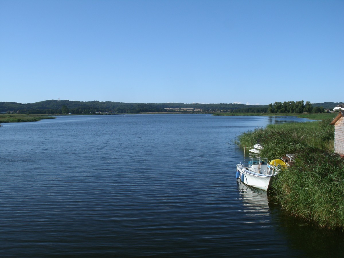 Der Neuensiener See bei Seedorf(bei Sellin),am 25.August 2013,aufgenommen von der Holzbrcke aus.