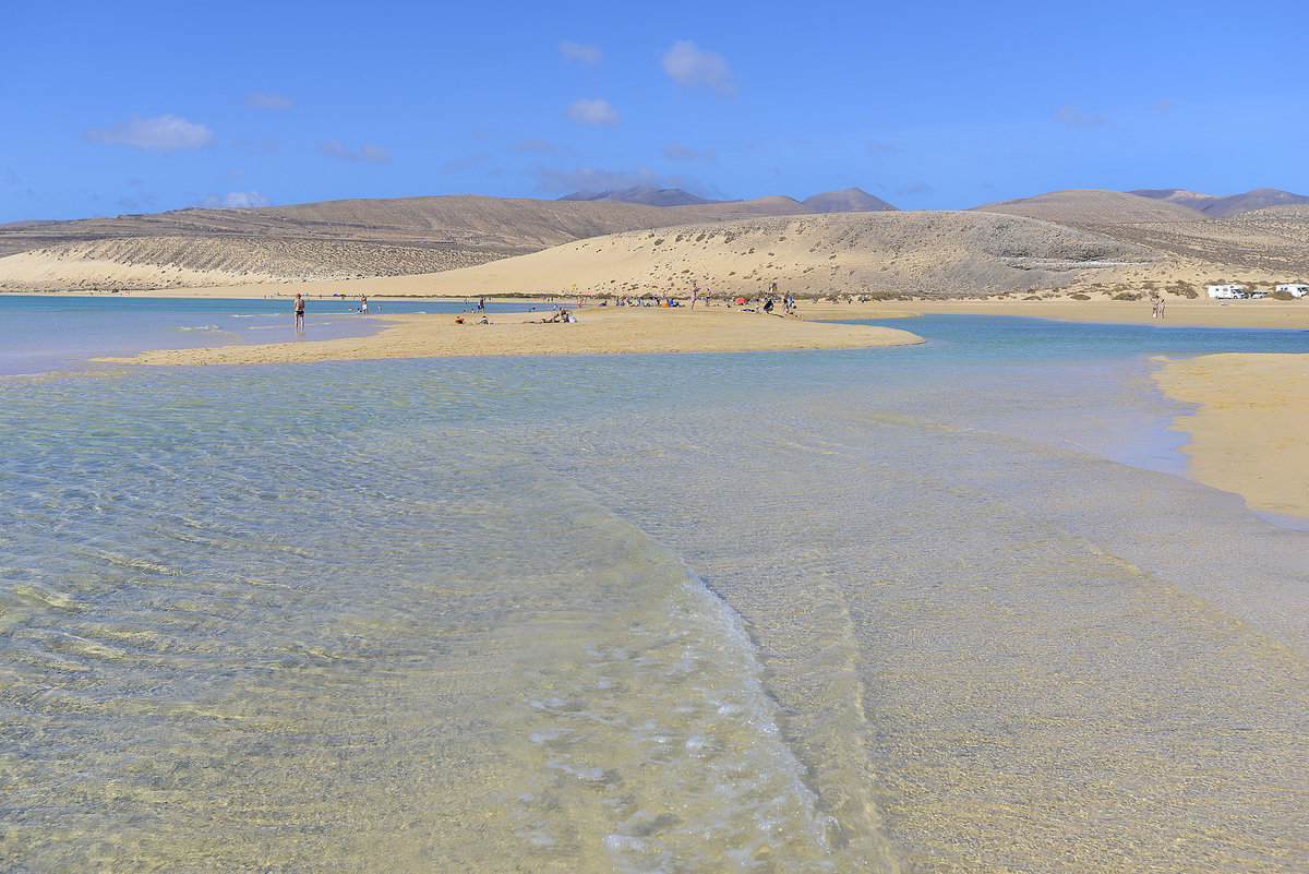 Der Strand südlich von Morrete de la Mareta auf der Insel Fuerteventura in Spanien. Aufnahme: 17. Oktober 2017