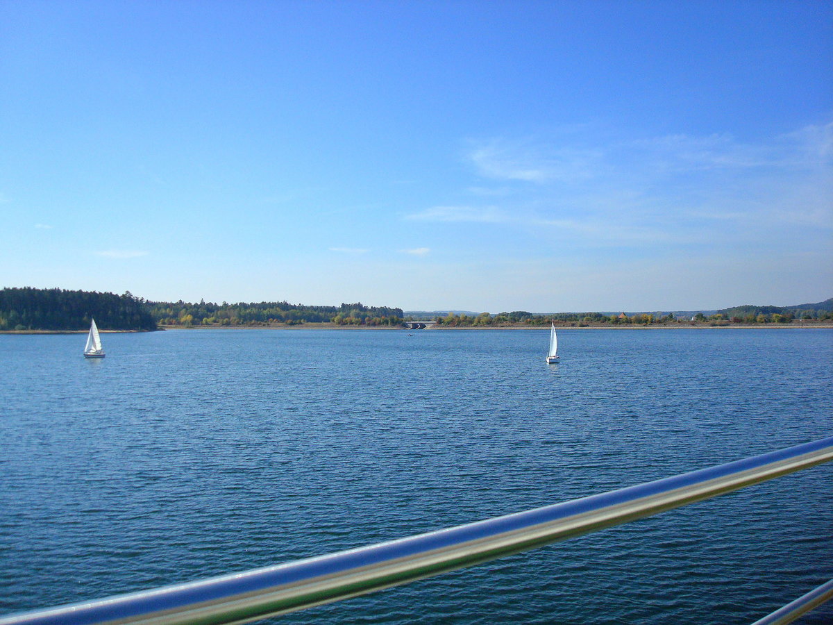 Groer Brombachsee, Blick vom Ausflugsschiff auf das Westufer, Okt.2009