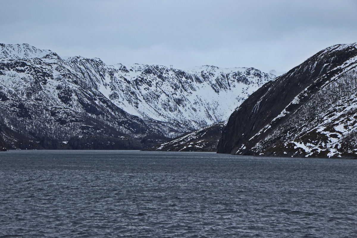 Nordfjord ist ein 116 km langer Fjord im Norden der norwegischen Provinz (Fylke) Vestland. Gesehen am 25. Februar 2024