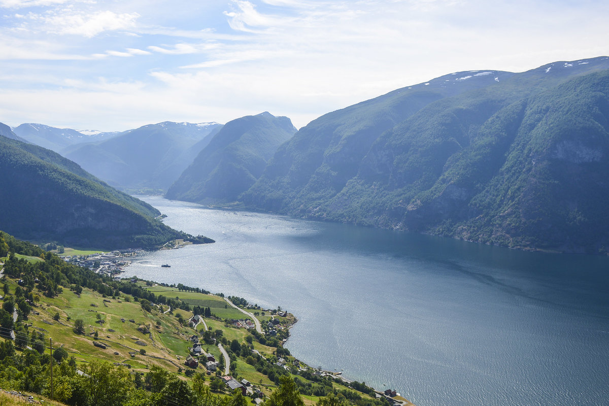 Norwegen - Aurlandsfjorden von Hovden (947 Meter) Aus gesehen. Aufnahme: 15. Juli 2018.