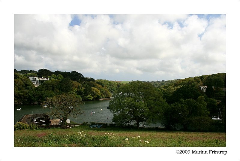 Blick auf den Helford River bei Porth Navas (auch Port Navas), Cornwall England