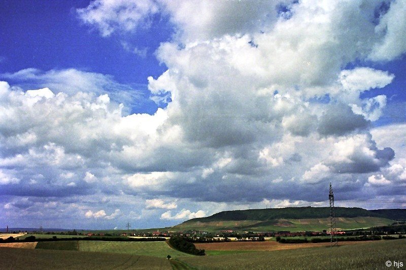 Iphofen, der Schwanberg und viel Himmel (14. Juni 1997)