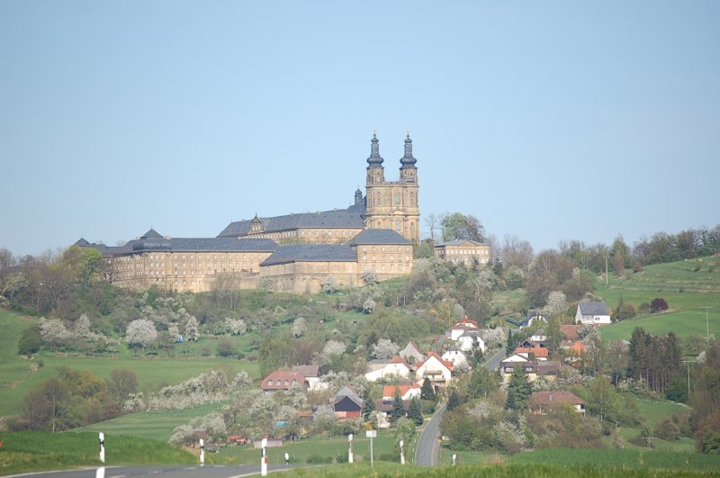Kloster Banz aus Richtung Herreth. Erbaut von Johann Dietzenhofer und jetzt ein Teil der Hans Seidelstiftung 