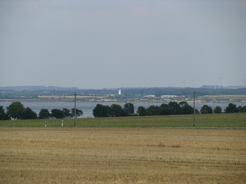 Nordwestmecklenburg, Blick von der Strae Zierow nach Wismar ber die Wismarbucht zur Insel Poel 09.08.2009