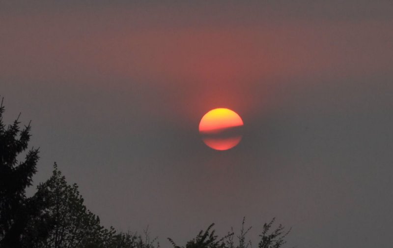 Sonnenuntergang, sieht schon aus wie der Saturn - 20.04.2009