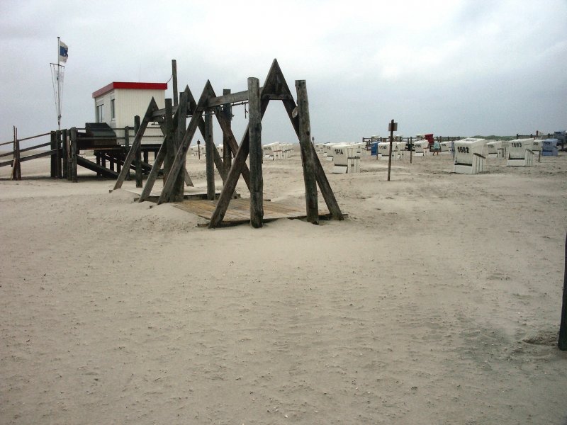 Strandduschen bei St. Peter-Ording, 2004