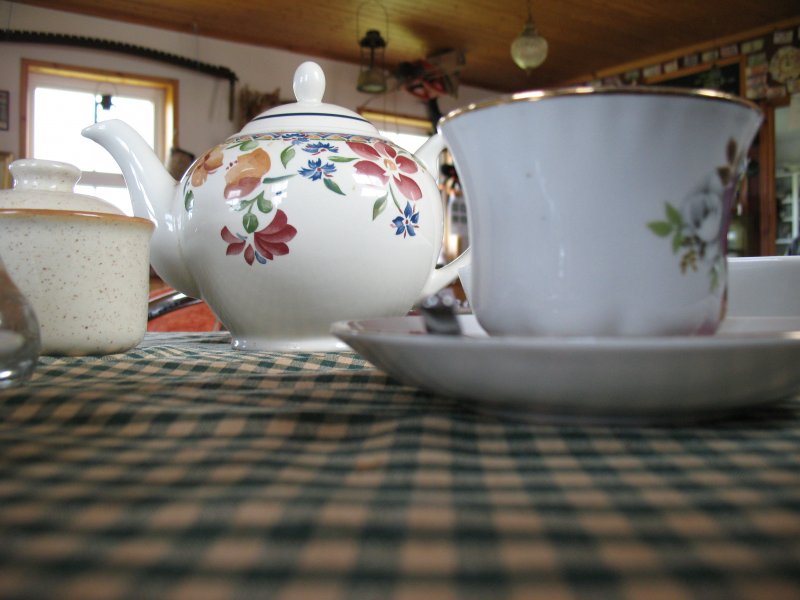 Tea-Time
(September 2007)