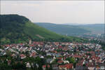 Über dem Remstal -    Ein weiterer Blick hinab nach Korb-Steinreichach mit seinem Kirchturm.