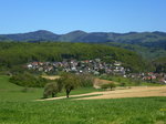 Landschaft im sdlichen Schwarzwald, mit Blick auf den Ort Riedlingen, April 205