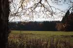  Goldener-Oktober-Tag  im Harz bei Braunlage: Blick am Morgen des 22.10.2012 von der Alten Harzburger Strae Richtung Sdosten; ber dem Ostharz wogt ein Nebelmeer, aus dem die Bergreihen