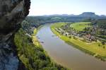 Aussicht vom Bastelgebiet auf die Elbe in der Sächsischen Schweiz (Nördlich von Kurort Rathen). Aufnahmedatum: 7. Juni 2014.
