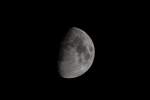 13.10.2013 um 20:02 Uhr war der Mond zu 72% beleuchtet und 366.350,59 km von der Erde entfernt (laut Mondphasen App).