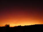 Auf diesem Bild sieht man dass die Nacht sehr schnell nach dem Sonnenuntergang hereinbrach. Das Bild wurde in Erpeldange/Wiltz (Luxemburg) am 18.02.08 gemacht.