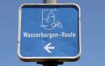  Gefhrliche Radfahrerroute  in der Voreifel bei Euskirchen-Kirchheim. Schild ist  durchsiebt  mit Einschulchern. 24.07.2009