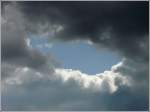 Ein Stck blauer Himmel war am 29.03.09 zwischen den unterschiedlich gefrbten Wolken zu sehen. 29.03.09 (Jeanny)
