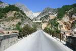 Ponti di Vara sind drei wunderschne Viadukte in den Marmorbrchen von Carrara. Allein ihr Besuch lohnt sich zu einer  Marmortour  von Carrara.