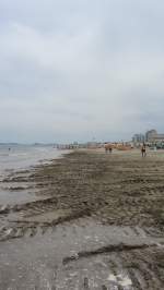 Blick ber den Strand von Riccione.(8.6.2012)