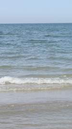 Die Wellen der Adria am Strand von Riccione.(8.6.2012)