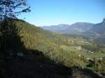 Blick ber einen Wald und das Alpenpanorama am 30.10.2011 vom Ritten aus.