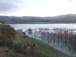 Lago di Monte Cotugno, Stausee erbaut von 1970 bis 1982 in der Provinz Potenza (28.02.2023)