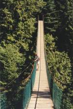 Capilano Suspension Bridge in Vancouver. Aufnahme: Mai 1987 (digitalisiertes Negativfoto).