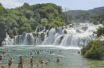 Attraktion des Nationalparks Krka sind die sieben Wasserfälle. Die größten und schönsten Wasserfälle sind der Skradinski buk. Aufnahme: Juli 2009.
