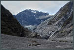 Der Fox-Gletscher erstreckt sich über eine Länge von 13 Kilometer innerhalb des Westland-Nationalparks.
