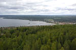 Blick auf den See Siljan vom Turm Vidablick südlich von Rättvik.