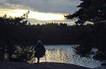 Abenddämmerung am Söderbysjön im Naturschutzgebiet »Nackareservatet« südöstlich von Stockholm.