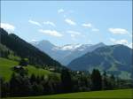 Landschaft im Simmental aufgenommen am 31.07.08 zwischen Zweisimmen und Gstaad. (Hans)