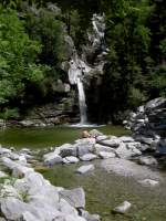 Tessin, Wasserfall bei Osogno (18.06.2011)