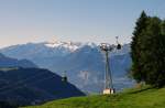 Wer nicht zu Fuss auf den Gipfel laufen will, den fhrt die Seilbahn auf den 2084 Meter hohen Berneuse.