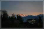 Im sanften Sonnenuntergang Scheinwerferlicht zeigten sich die Dents de Midi an diesem 5. April 2011.
