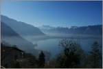 Whrend es ber dem Genfersee noch dunstig ist, hat es in Glion(688m..M) bereits klare Sicht ber die Berge.
(15.03.2012)