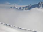 Wer dachte er sei in den Bergen dem Nebel entronnen wurde bald eines besseren belehrt:langsam kommt der Nebel vom Tal herauf.
(28.01.2010)