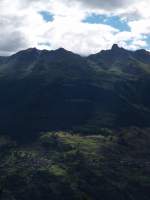 Suen im Val d'Hrens unterhalb des La Maya (2916m), 13.8.2004 um 10:14 Uhr