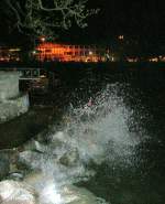 Der Versuch, den strmischen Lac Lman mitten in der Nacht zu fotografieren...