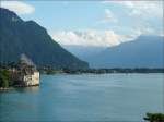 Postkartenmotiv am Genfer See: das Chteau de Chillon und die Dents-de-Midi aufgenommen am 02.08.08.